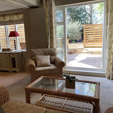 Burton  Cedar House Boutique B&B מראה חיצוני תמונה