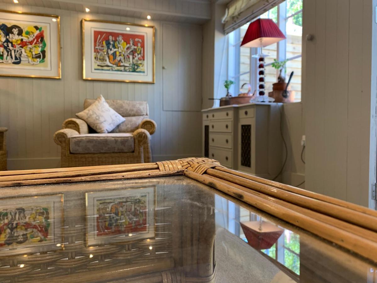 Burton  Cedar House Boutique B&B מראה חיצוני תמונה