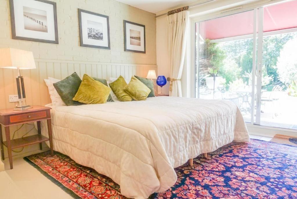 Burton  Cedar House Boutique B&B מראה חיצוני תמונה